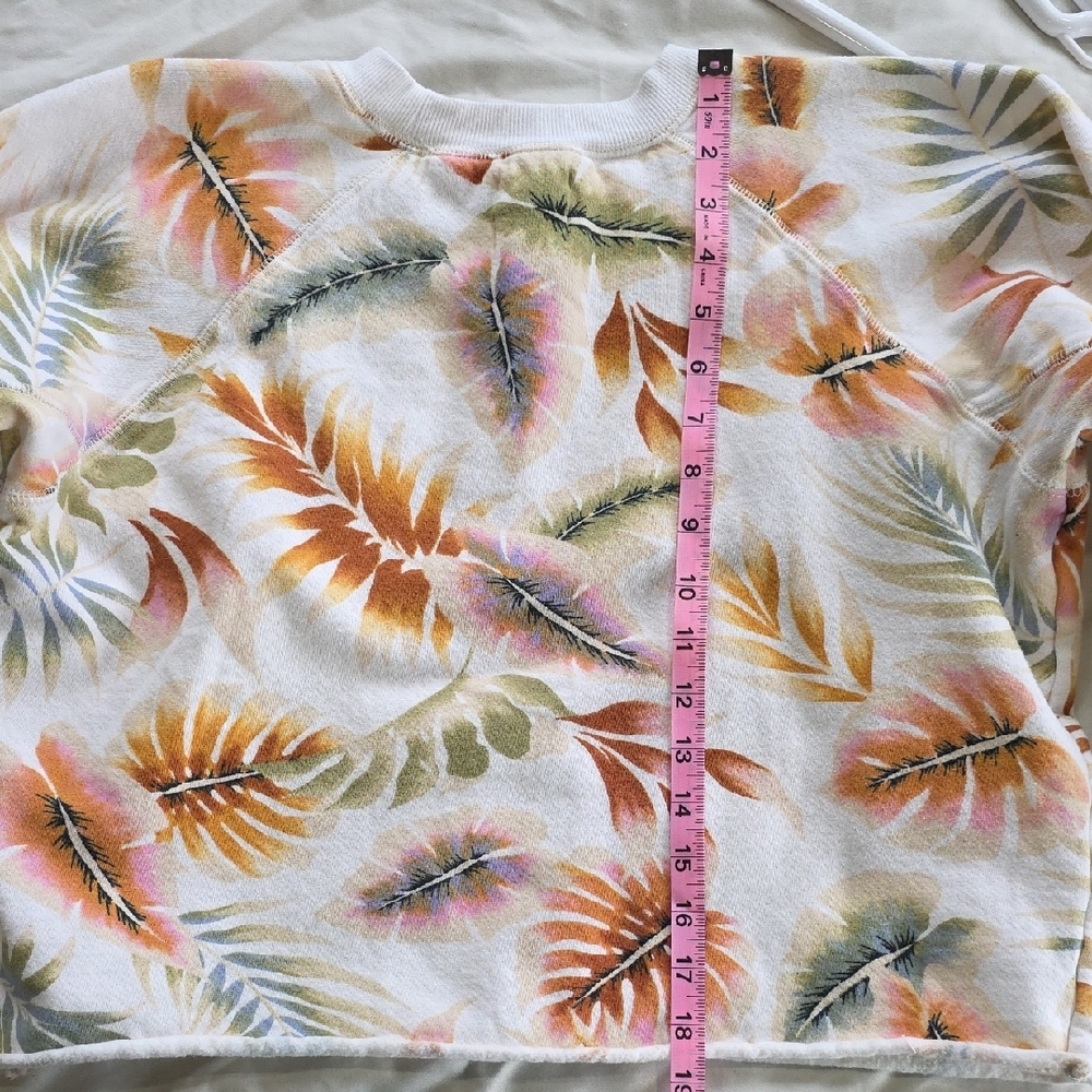 Billabong Cream Sweatshirt with Hawaiian Leaves Small - Picture 6 of 9